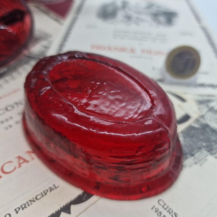 Gallina su Nido Porta Sale in Vetro Rosso, Scatolina Portagioie con Coperchio in Vetro Pressato Artigianale Vintage