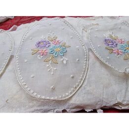Appliques en Mousseline Brodée Ancienne - Inserts en Coton NOS 1900 pour Couture et Restauration de Poupées