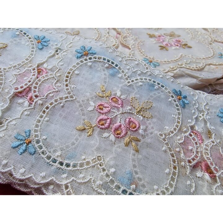 Antieke Edwardiaanse Geborduurde Mousseline Applicaties - NOS 1900 Katoen Voor Naaien en Poppenrestauratie