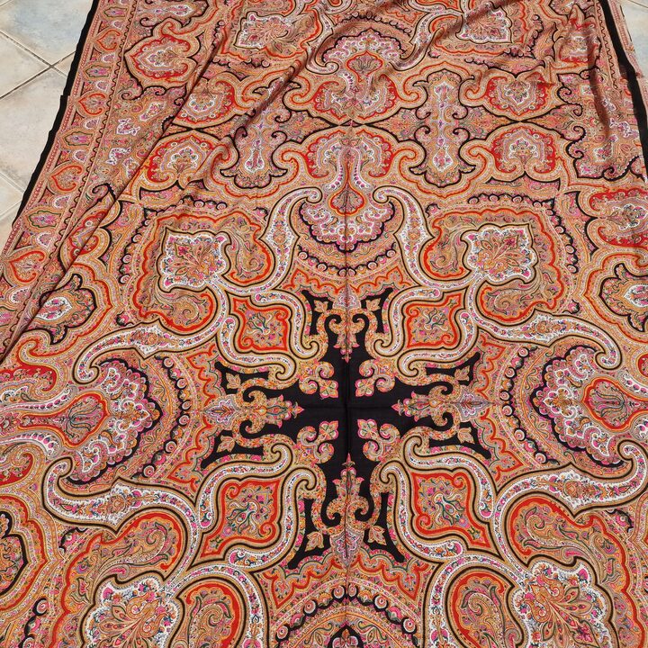 Zabytkowy manton Cien Colores, szal z wełny merynosów, chusta z XIX wieku, tradycyjny hiszpański tekstyl, 320x170cm