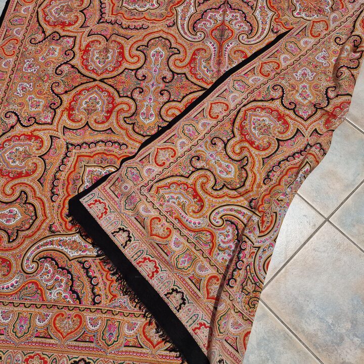 Zabytkowy manton Cien Colores, szal z wełny merynosów, chusta z XIX wieku, tradycyjny hiszpański tekstyl, 320x170cm