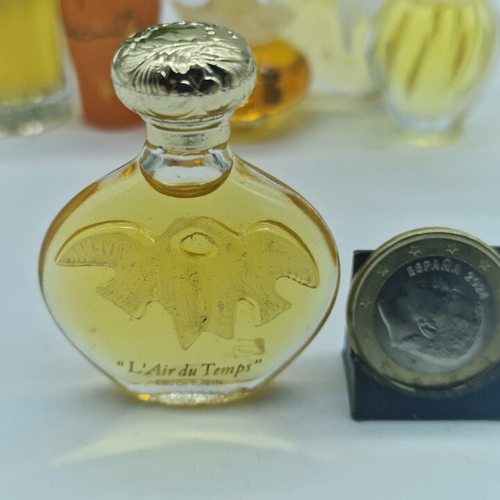 Set of 6 Nina Ricci Perfume Miniatures, 90s - L'Air du Temps, Deci Delà, Nina, Fleur de Fleurs - Vintage French Fragrance Colle…