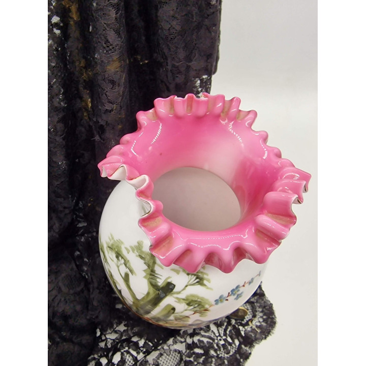 Vaso in vetro opalino con gatto e base in ottone, 1940