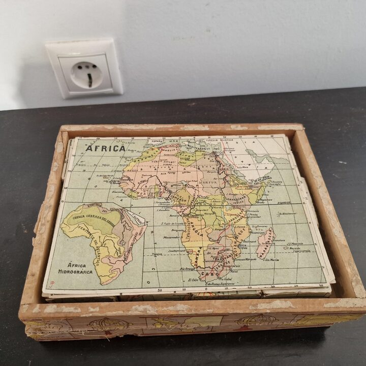 Antikes geographisches Würfelpuzzle ca. 1905, Weltkarten vor 1914, edwardianisches Lernspielzeug in Originalverpackung