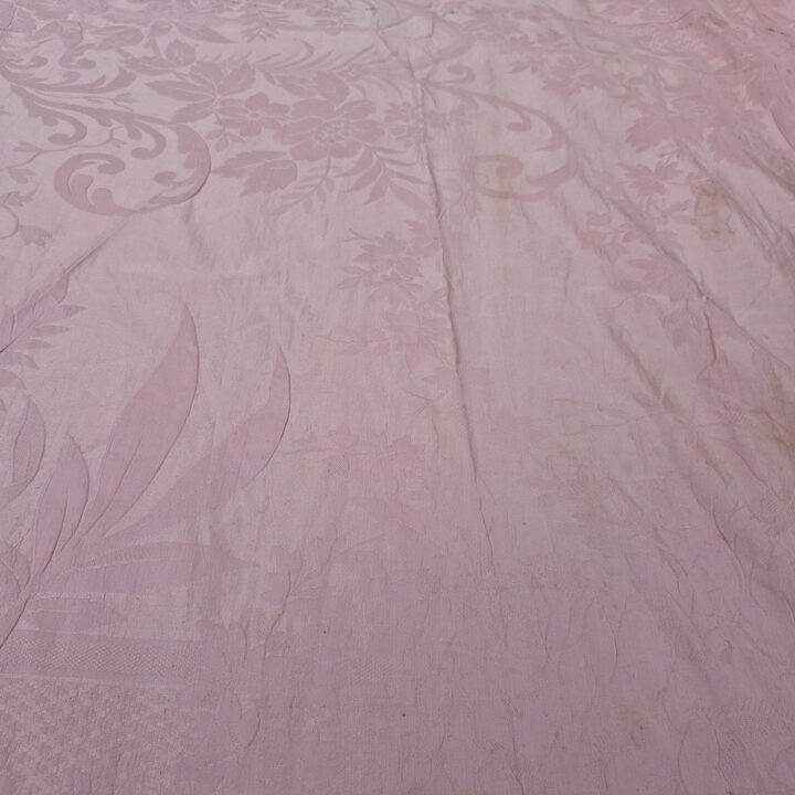 Antieke zijden sprei, damast beddensprei, jacquard deken, 19e-eeuwse roze plaid met kwastjes franjeband voor slaapkamer decorat…