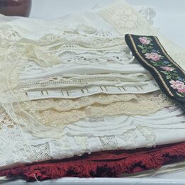 Antike Spitzenreste Vintage Stoffpaket, 22 Teile Bestickte Baumwolle Leinen Seidenband, Slow Stitching Junk Journal Zubehör