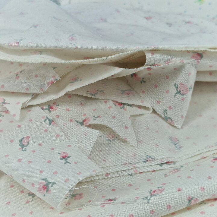 Vintage Stoffen Restanten Pakket - 10+ Bloem- en Katoenresten - Jaren '70 Naaien & Quilten Destash Lot - Diverse Maten