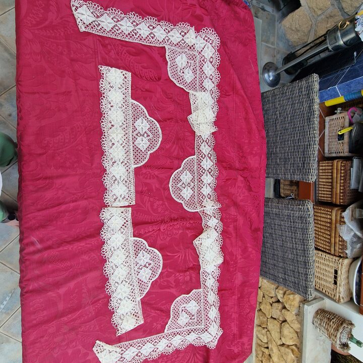 Recznie robiona koronka klockowa komplet na przescieradlo 200cm i poduszke 45cm zabytkowa koronka bawelniana do szycia