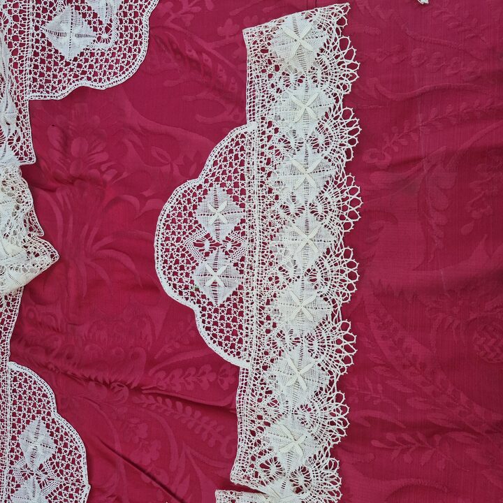 Recznie robiona koronka klockowa komplet na przescieradlo 200cm i poduszke 45cm zabytkowa koronka bawelniana do szycia