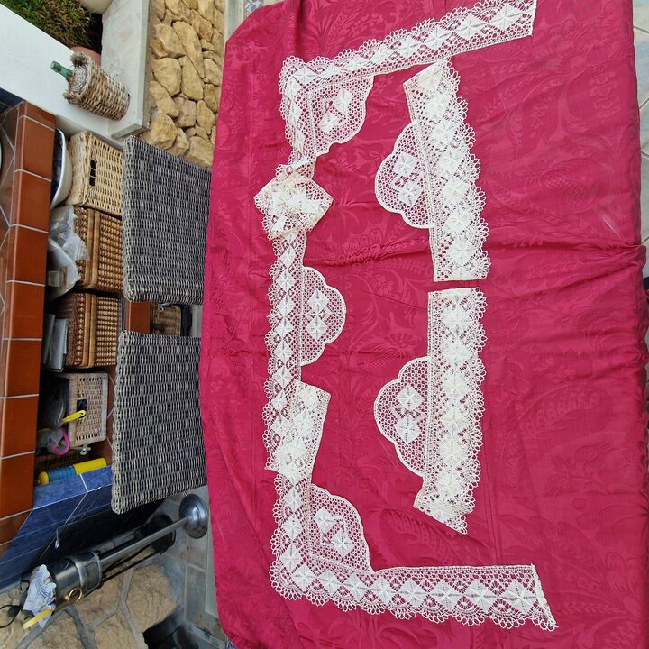 Recznie robiona koronka klockowa komplet na przescieradlo 200cm i poduszke 45cm zabytkowa koronka bawelniana do szycia