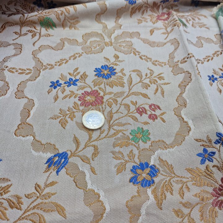 Panel de Tela de Brocado Valenciano Vintage Diseño Floral Tradicional