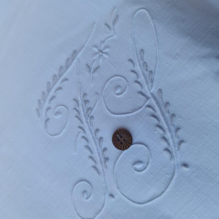 ヴィンテージ リネン ベッドカバー セット カラサンス バルセロナ 手刺繍 シーツ ＆ 枕カバー イニシャルJ スペイン製 寝具 1950年代
