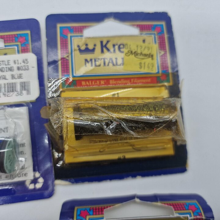 Lote de 10 Hilos de Bordar Metalizados Vintage Kreinik Balger - Oro y Plata y Azul Real - Filamento de Mezcla y Trenza No. 8