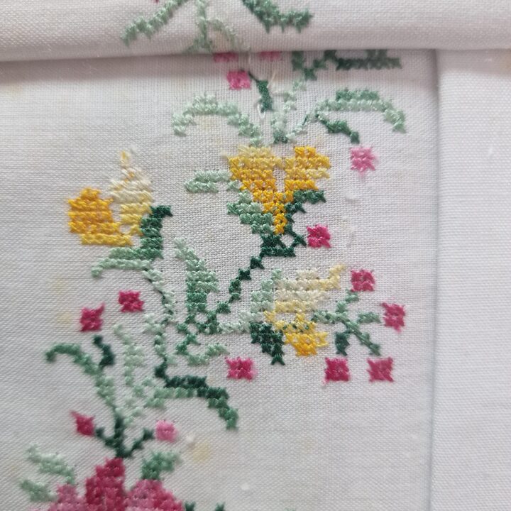 Jogo de Cama Vintage Espanhol Bordado à Mão Anos 60 Tersaba Novo