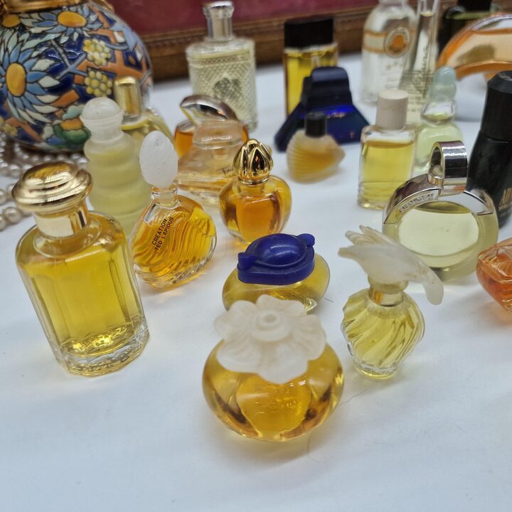 Лот из 40 Винтажных Миниатюр Парфюмерии - Коллекция 90х - Chanel, Lancôme, Fendi, Hugo Boss, Worth - Редкие Пробники
