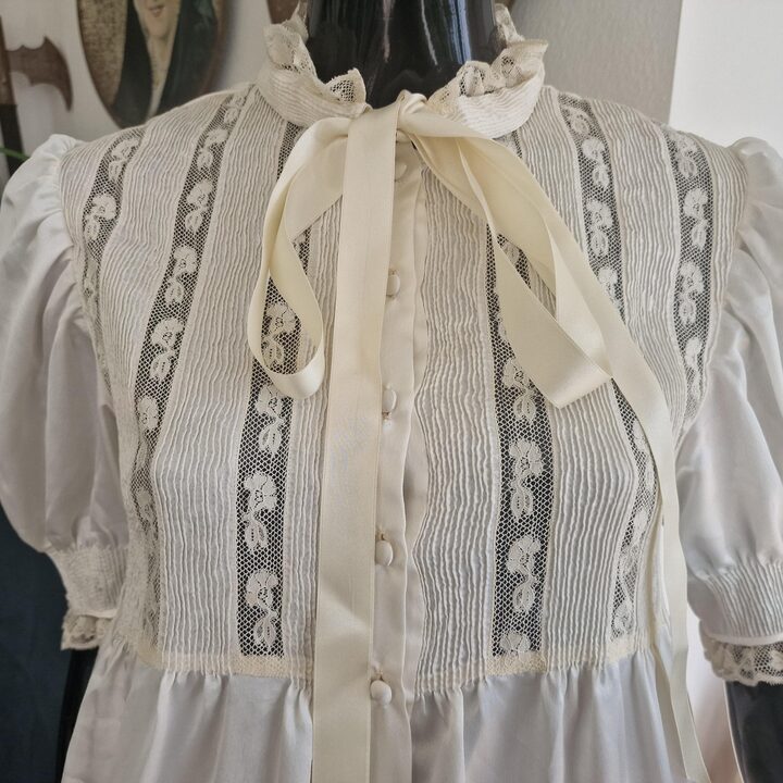 Vintage Nightgown Sleepwear Custom Atelier 1960s Cream Silk Pintucks and Lace Romantic Ruffled Nightdress Size S M 115cm