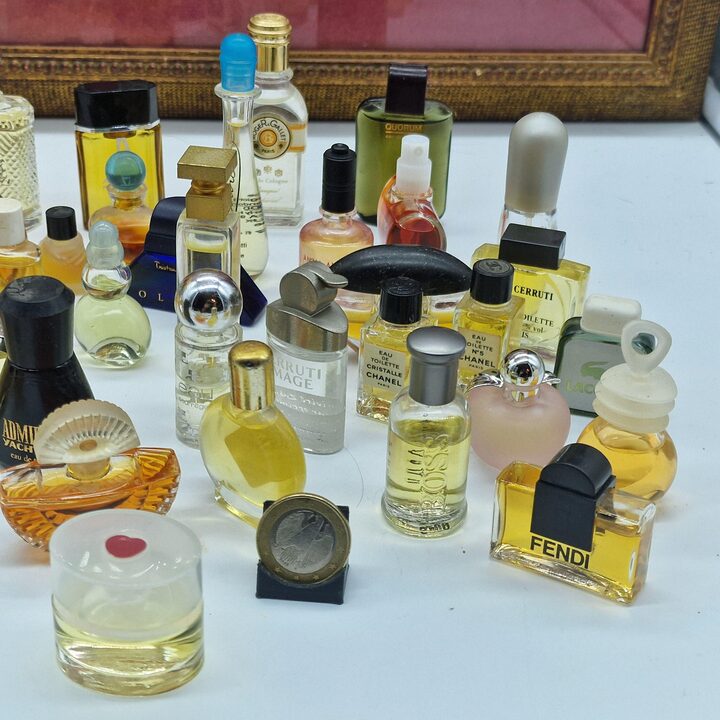 Лот из 40 Винтажных Миниатюр Парфюмерии - Коллекция 90х - Chanel, Lancôme, Fendi, Hugo Boss, Worth - Редкие Пробники