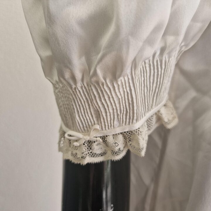 Vintage Nightgown Sleepwear Custom Atelier 1960s Cream Silk Pintucks and Lace Romantic Ruffled Nightdress Size S M 115cm