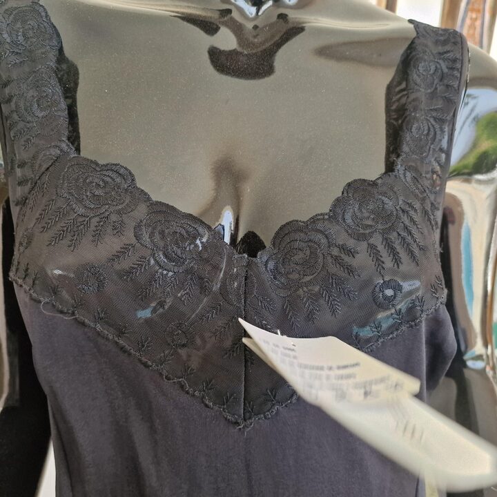 Vintage full slip, Marie Claire 1980s petticoat, black polyamide lingerie with embroidered floral lace, classic Spanish brand,…