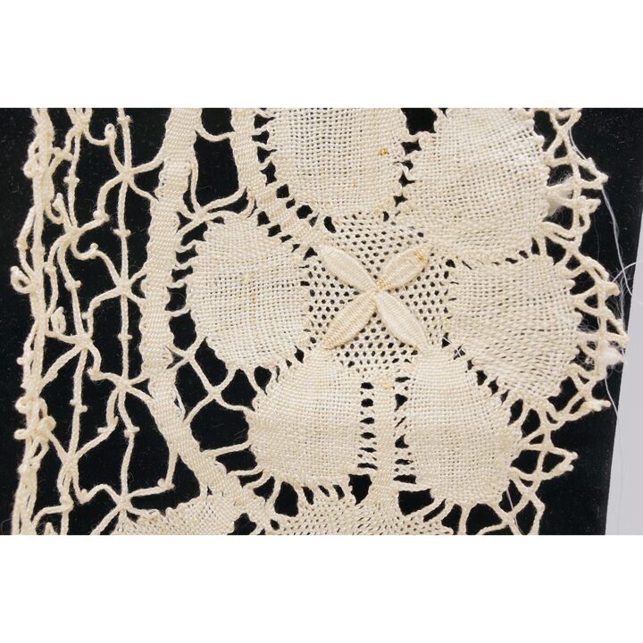 Dentelle aux Fuseaux Ancienne, Galon Art Deco Fait Main en Lin, 14x110 cm, 1920