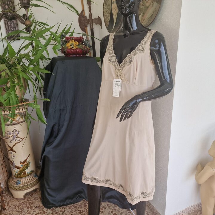 Vintage Slip Dress Undergarment Marie Claire 1980s Beige Polyamide Anti Static Lace Trim Spain Talla 6 Large L XL