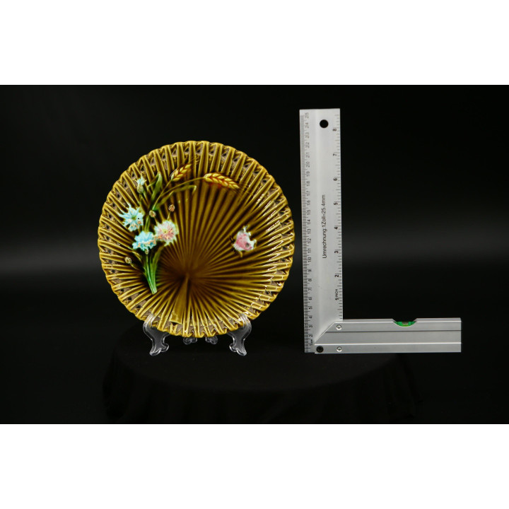 Villeroy & Boch Schramberg Majolika Wandteller um 1900