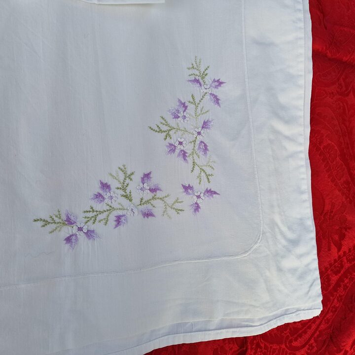 Vintage Baumwolle Bettwäsche Set Monogramm Laken und Kissenbezug Lavendel Handstickerei Aussteuer Bettwäsche 2Teilig 1950er