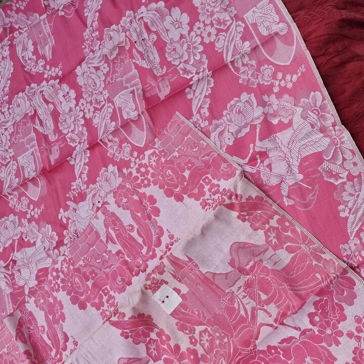 Tessuto Jacquard Spagnolo Vintage, Damasco Rosa Motivo Castello Medievale, 440x140 cm, Materiale Tappezzeria Coprimaterasso Ann…