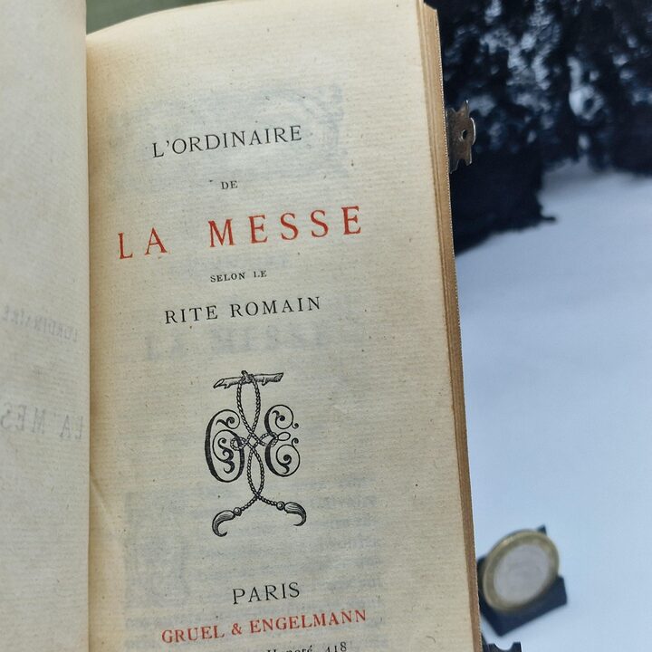 Libro de Oraciones y Misal Antiguo Gruel y Engelmann Paris, Cierre de Plata, Siglo XIX, con Estuche de Seda Original
