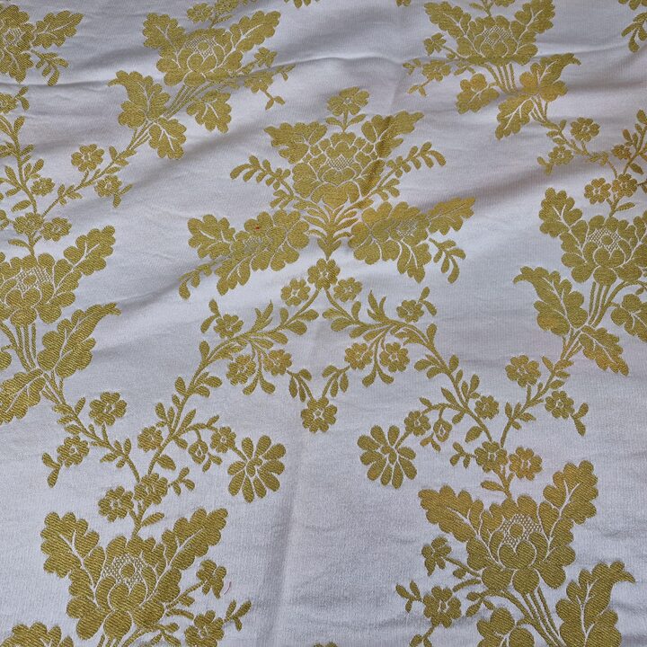 Tissu Jacquard de Valence Milieu du XXe Siècle Lurex Doré 130 cm