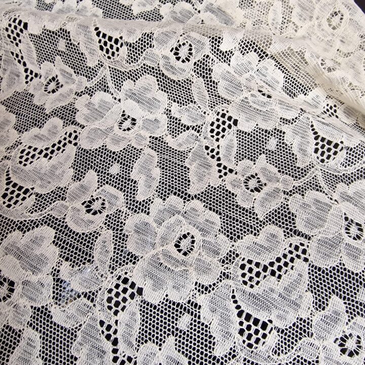 Dentelle Guipure Espagnole 1940, Broderie Florale Ivoire, 80cm de Large, Prix au Mètre