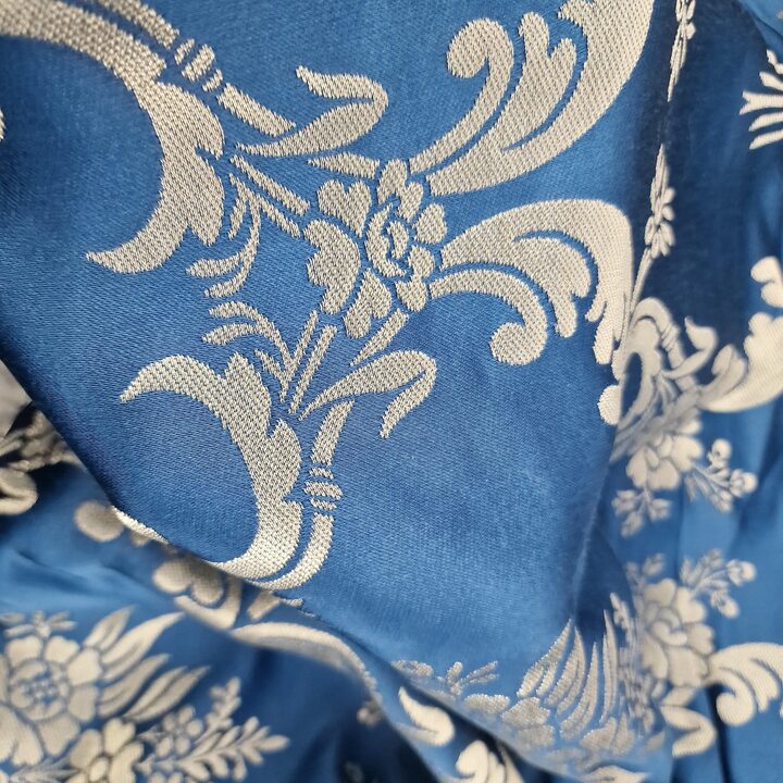 Blau-Silberner Valencia Damaststoff mit Lurex und Naturfasern