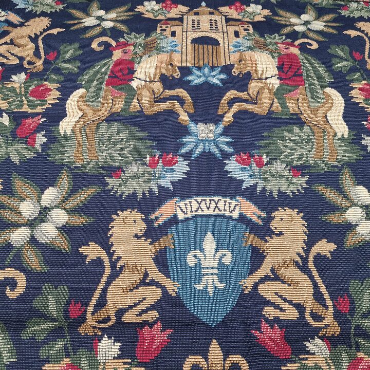 Francuski gobelin heraldyczny, wzór Mille-Fleurs z lwami i lilią, średniowieczny żakard, 140x100 cm, lata 70.