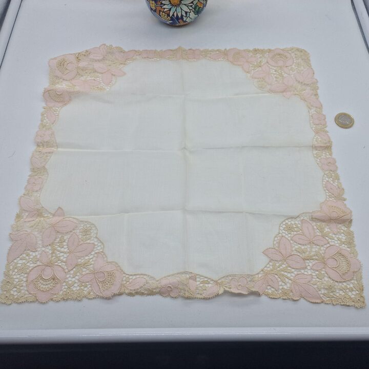Vintage Style Cotton Handkerchief - Wide Pink & Beige Lace Border - 35x35cm - Romantic Wedding Hankie - New / Unused - Floral L…