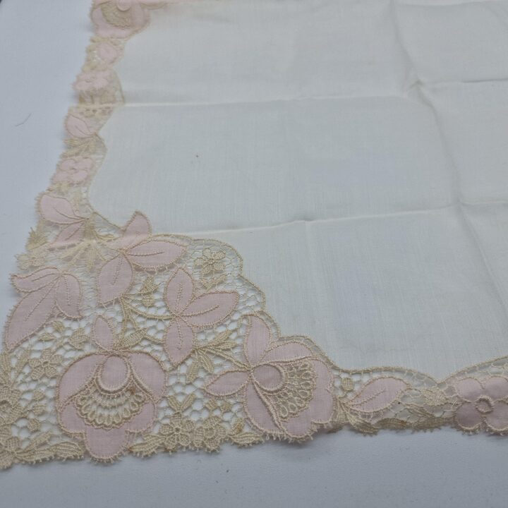 Vintage Style Cotton Handkerchief - Wide Pink & Beige Lace Border - 35x35cm - Romantic Wedding Hankie - New / Unused - Floral L…