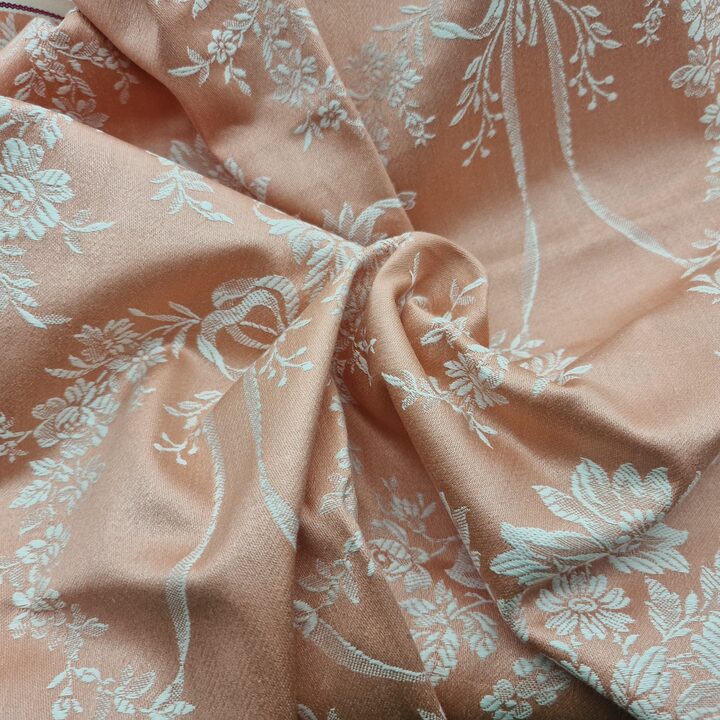 Tissu Coton Jacquard Vintage Style Francais Panier de Fleurs et Rubans Largeur 120cm Prix au Metre