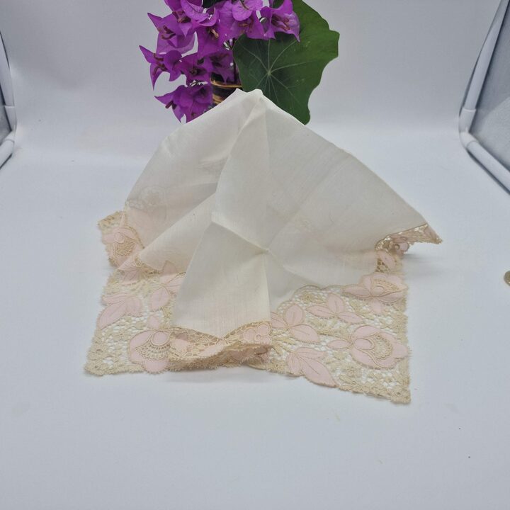 Vintage Style Cotton Handkerchief - Wide Pink & Beige Lace Border - 35x35cm - Romantic Wedding Hankie - New / Unused - Floral L…