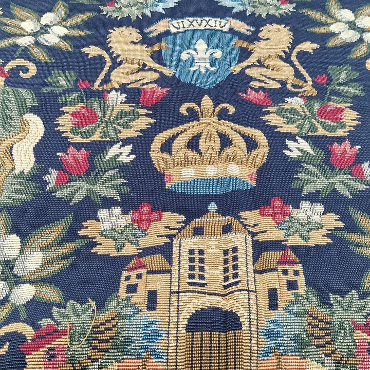 Francuski gobelin heraldyczny, wzór Mille-Fleurs z lwami i lilią, średniowieczny żakard, 140x100 cm, lata 70.