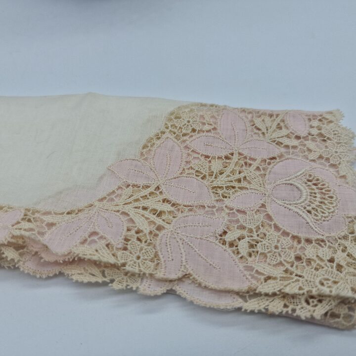 Vintage Style Cotton Handkerchief - Wide Pink & Beige Lace Border - 35x35cm - Romantic Wedding Hankie - New / Unused - Floral L…