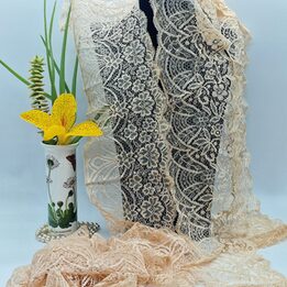 Lote de encaje vintage de blonda, 2 tiras de seda y viscosa para costura, pasamaneria floral Barcelona anos 50, 12x230cm y 11x1…