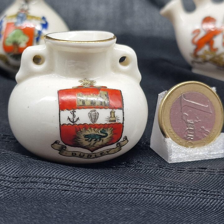 Миниатюрные Вазы Crested China, Коллекционный Геральдический Фарфор Англии, Гербы Городов, Набор 5 Штук, 1930-е Годы, Скол