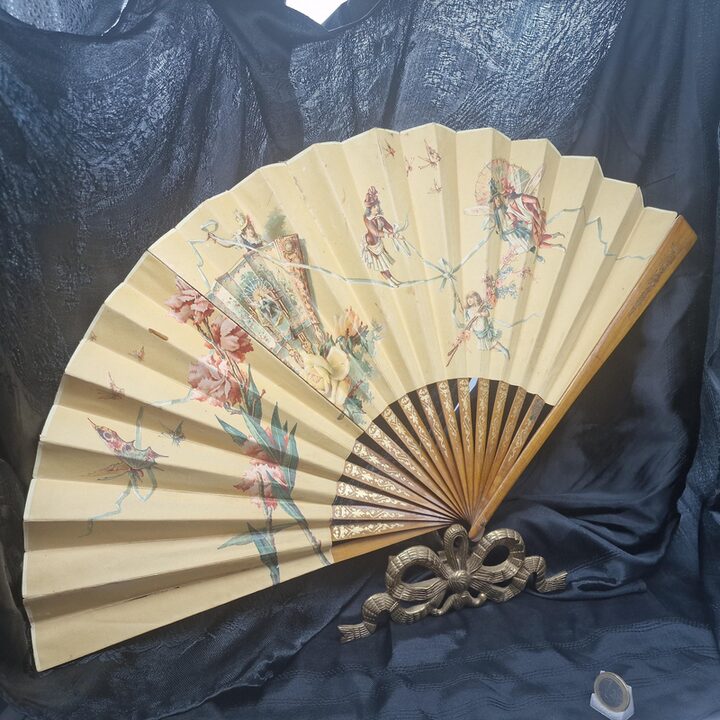 Antique Paper Folding Fan, Hand Fan, Belle Epoque Chromolithograph Scene, Wooden Sticks, 32 cm, Late 19th Century, For Restorat…