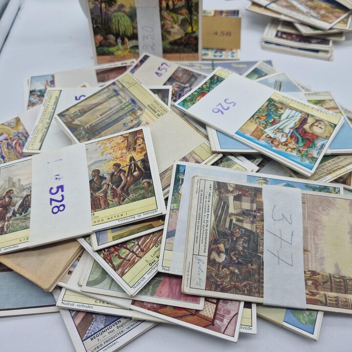 リービッヒとOXOのクロモリトグラフ59セット合計354枚の大コレクション