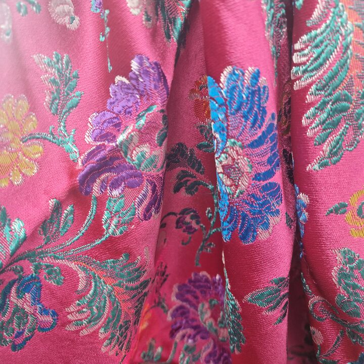 Tejido Jacquard Valenciano Años 70 - Mezcla de Seda y Algodón para Indumentaria Tradicional