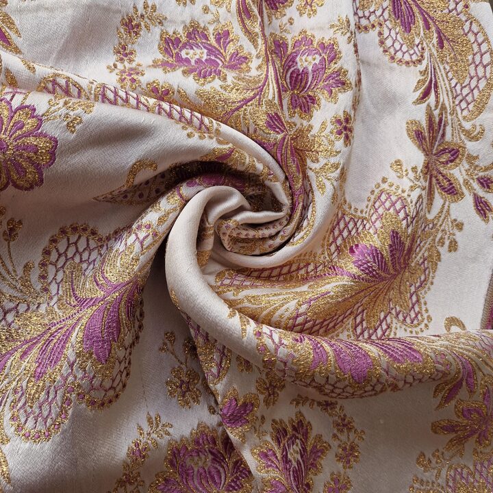 Antikes valencianisches Seidenbrokat Gewebe, Floraler Damast mit Gold Lurex, 50x75 cm Paneel fuer spanische Tracht Fallera
