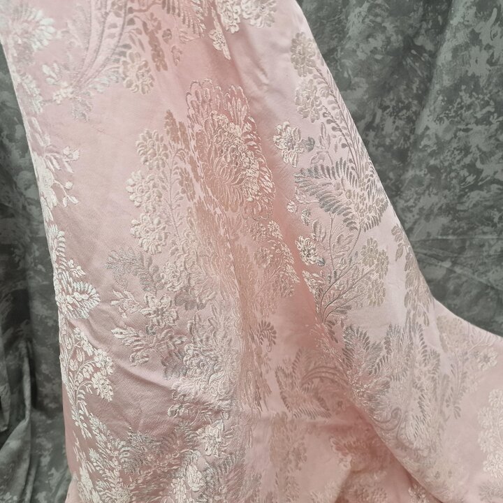 Tkanina Vintage Brokatowa Różowa i Srebrna na Regionalny Strój Fallas Valencia - Zestaw 3 Sztuk