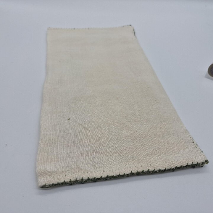 Sobre de lino hecho a mano, funda de pañuelo vintage bordada a mano, bolsa de costura sachet, borde de encaje a punto de cruz, 1