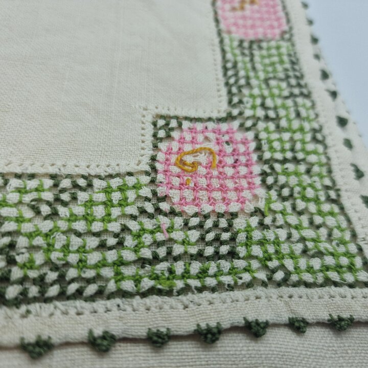 Sobre de lino hecho a mano, funda de pañuelo vintage bordada a mano, bolsa de costura sachet, borde de encaje a punto de cruz, 1