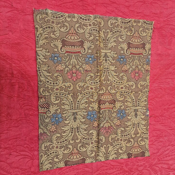 Fragment de Tissu Jacquard Valencien Ancien, Panneau de Brocart de Soie et Coton, Art Textile de Valence