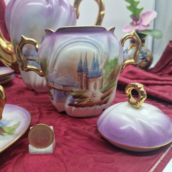 Porcelanowy Serwis do Kawy Albert Pillivuyt Limoges dla Gonzalez Hermanos Alicante, 19 Elementow Fioletowy Recznie Malowany